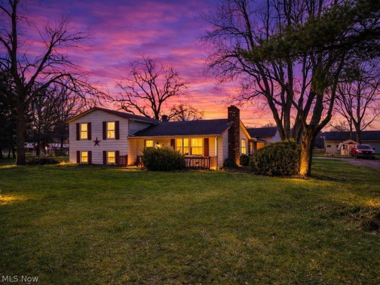 8134 Oberlin Road, Elyria, OH - Photo 2