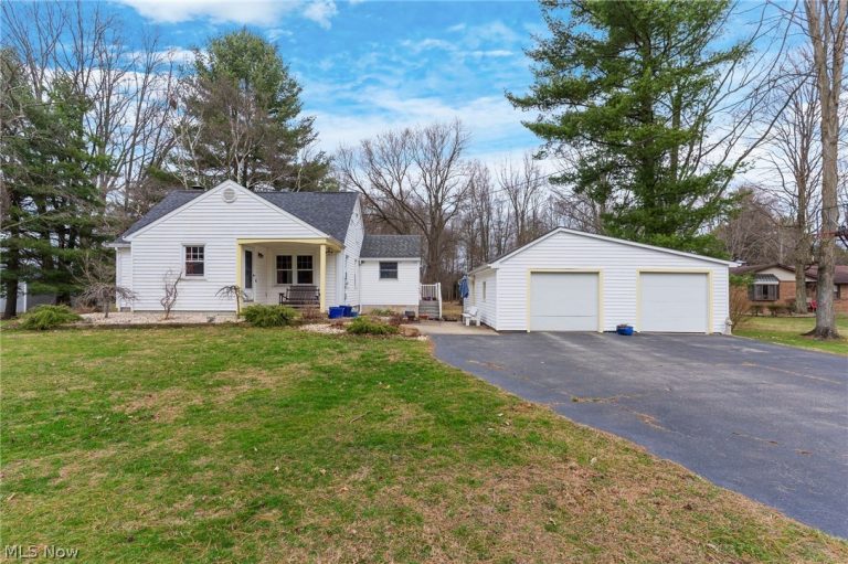 7441 Hubbard Bedford Road, Hubbard, OH, 44425