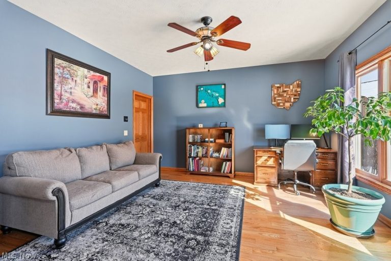 3813 Heathery Circle, Medina, OH - Photo 4