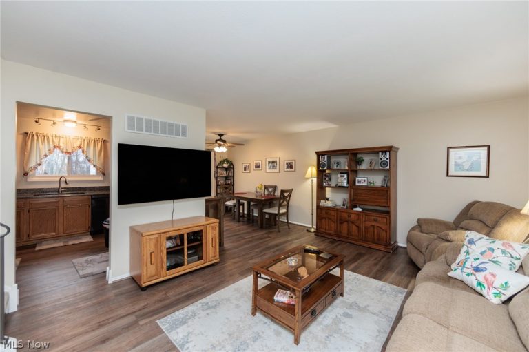 534 Tammery Drive, Tallmadge, OH - Photo 4
