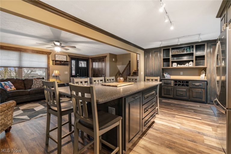 2120 Edmar Street, Louisville, OH - Photo 8