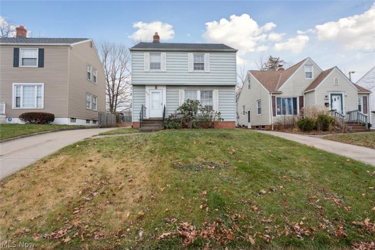 9504 Highland Avenue, Garfield Heights, OH - Photo 3