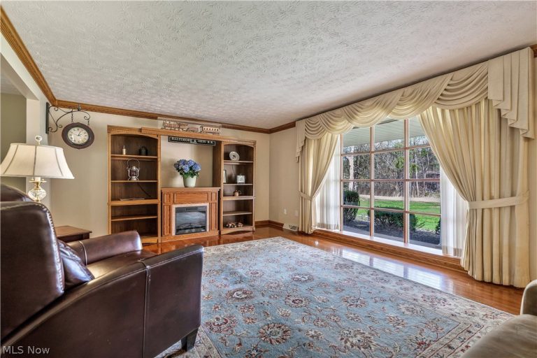 3680 Timber Lake Street, Uniontown, OH - Photo 5