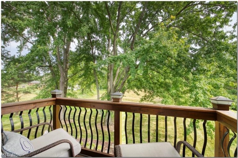 5941 Stow Road, Hudson, OH - Photo 8