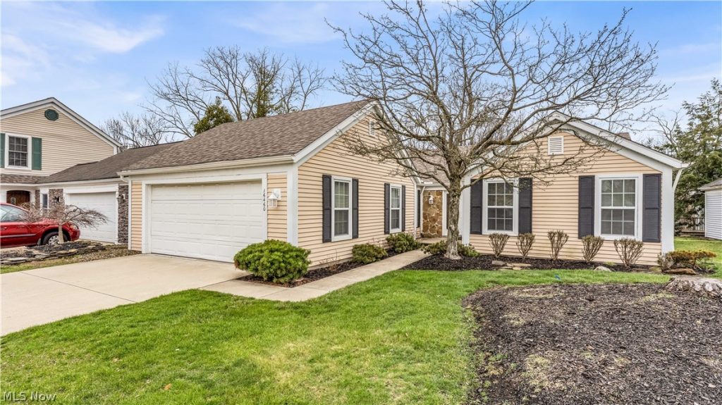 16460 Georgetown Court, Strongsville, OH