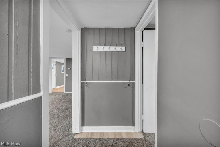 6171 Lee Road, North Ridgeville, OH - Photo 8