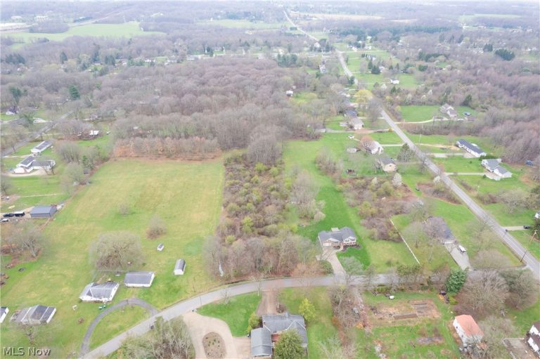 Dutt Road, Norton, OH - Photo 5