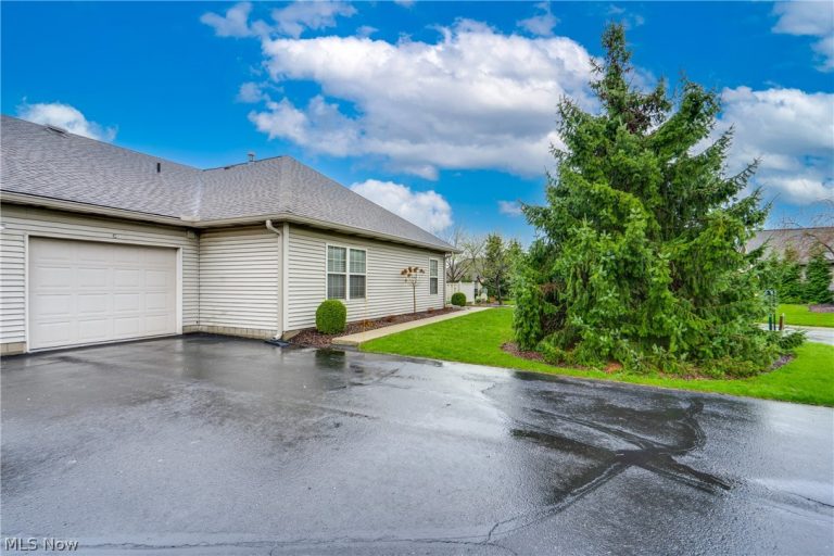 4201 Tannybrooke Lane #4C, Canton, OH - Photo 4