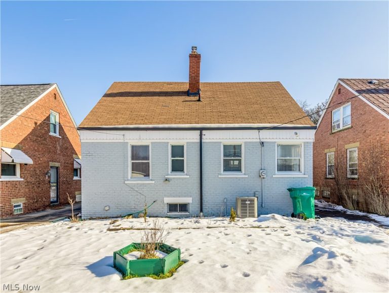 5728 South Boulevard, Maple Heights, OH - Photo 3