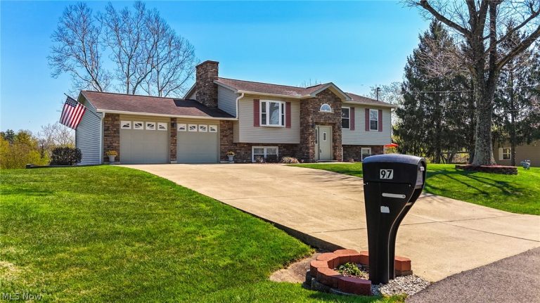 97 Woodland Acres Road, Marietta, OH, 45750