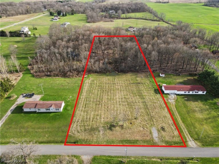 24865 Center Avenue, Alliance, OH - Photo 6