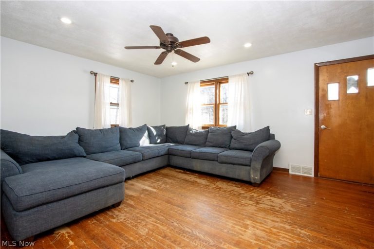 2874 Melrose Drive, Wooster, OH - Photo 3