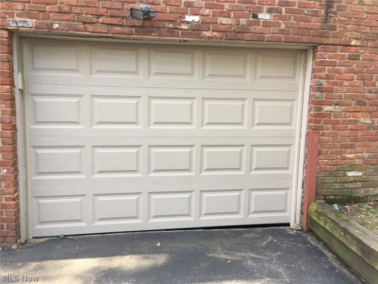 2638 Fenwick Road, University Heights, OH - Photo 2