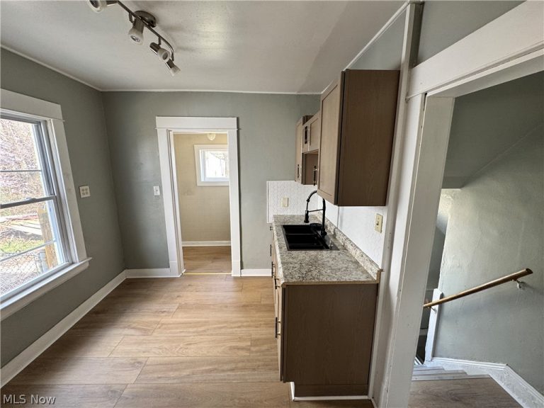 3059 111th Street, Cleveland, OH - Photo 3