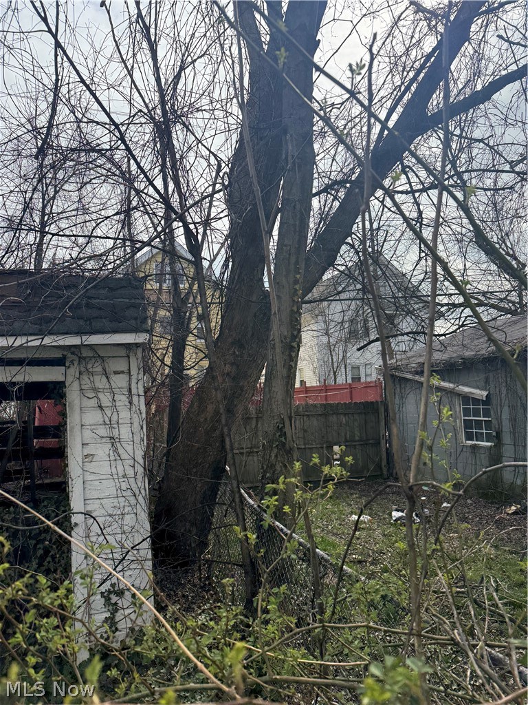 1289 135th Street, East Cleveland, OH - Photo 8