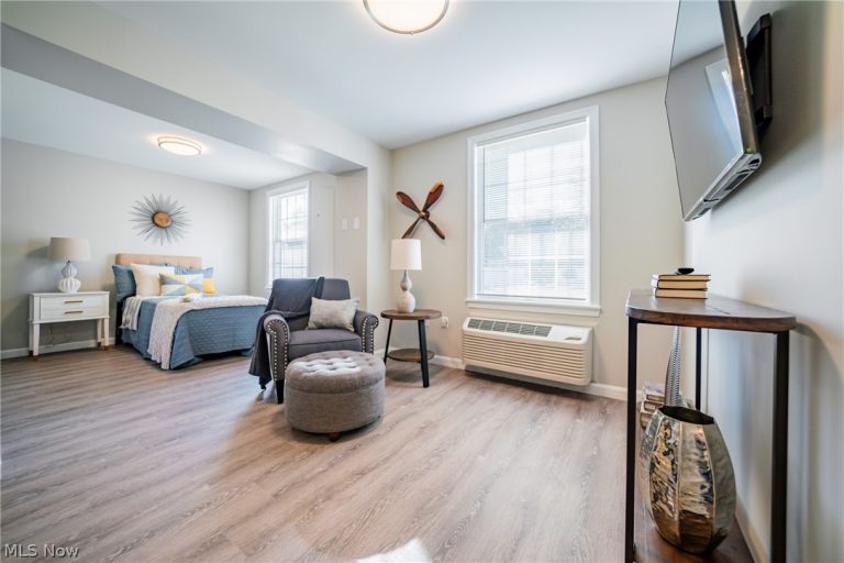 12799 Doula Lane, North Royalton, OH - Photo 8