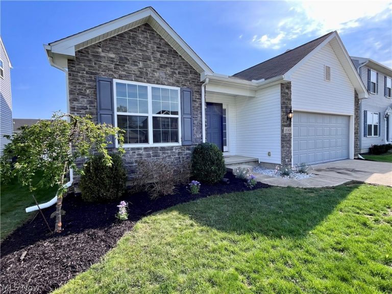 3943 Abigail Drive, Lorain, OH - Photo 2