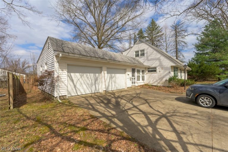 1165 Hampton Road, Kent, OH - Photo 2