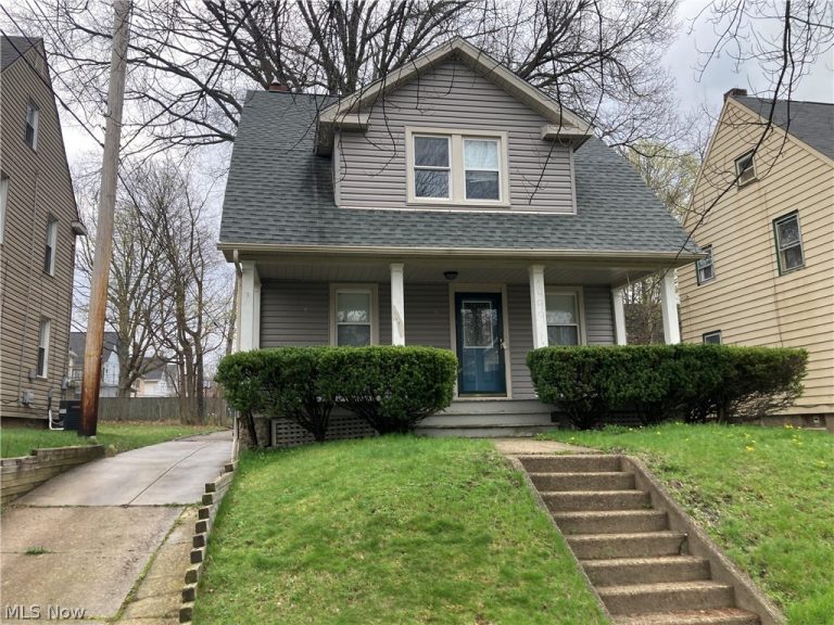 1499 Beardsley Street, Akron, OH - Photo 2