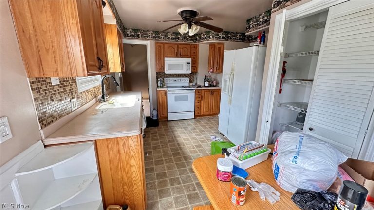 275 210th Street, Euclid, OH - Photo 8