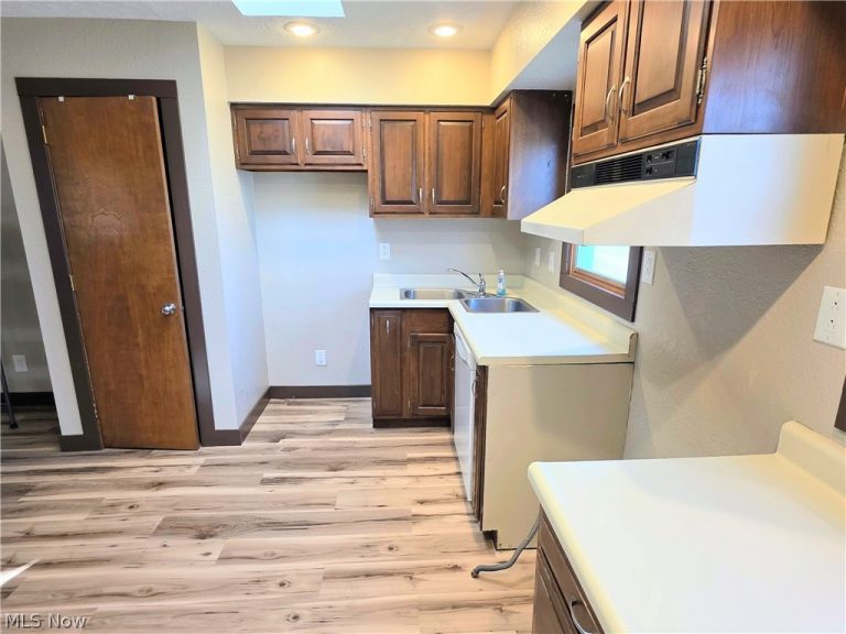 2417 Morningside Avenue, Parkersburg, WV - Photo 8