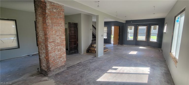 7503 Osage Avenue, Cleveland, OH - Photo 8