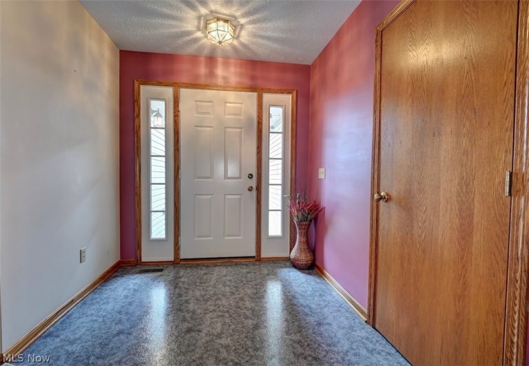 489 Oak Avenue, Strasburg, OH - Photo 5