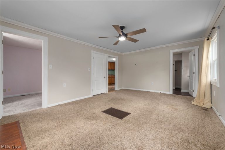 10716 Green Road, Wakeman, OH - Photo 8