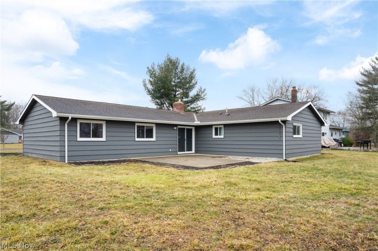 15312 Forest Park Drive, Strongsville, OH - Photo 3