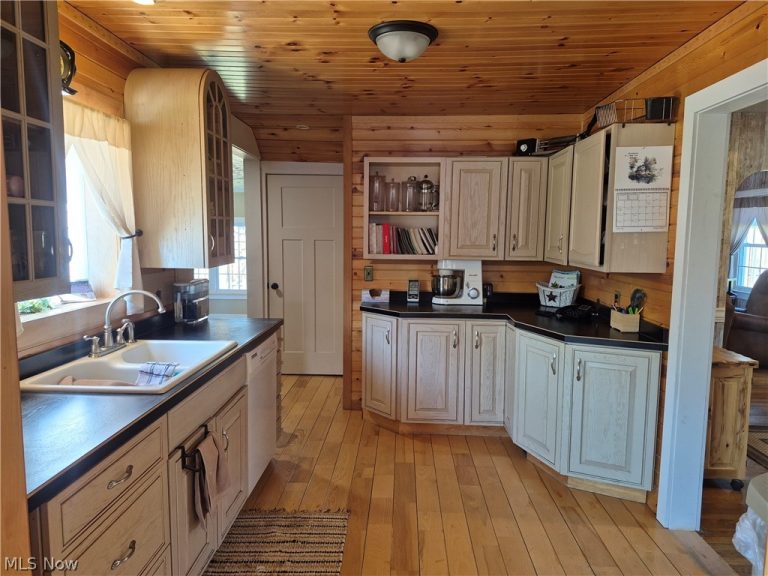 357 State Road, Warren, OH - Photo 3