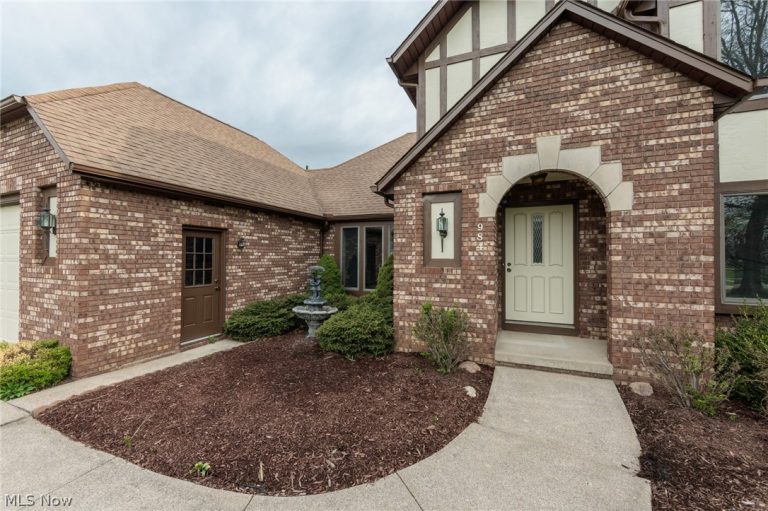 984 Meadowlark Lane, Medina, OH - Photo 2