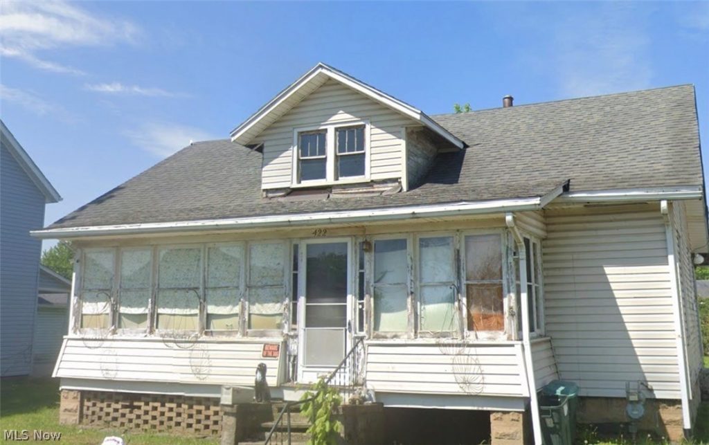 422 Mckinley Avenue, Newcomerstown, OH
