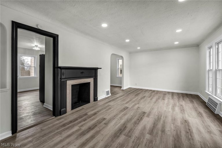 862 Keystone Drive, Cleveland Heights, OH - Photo 5