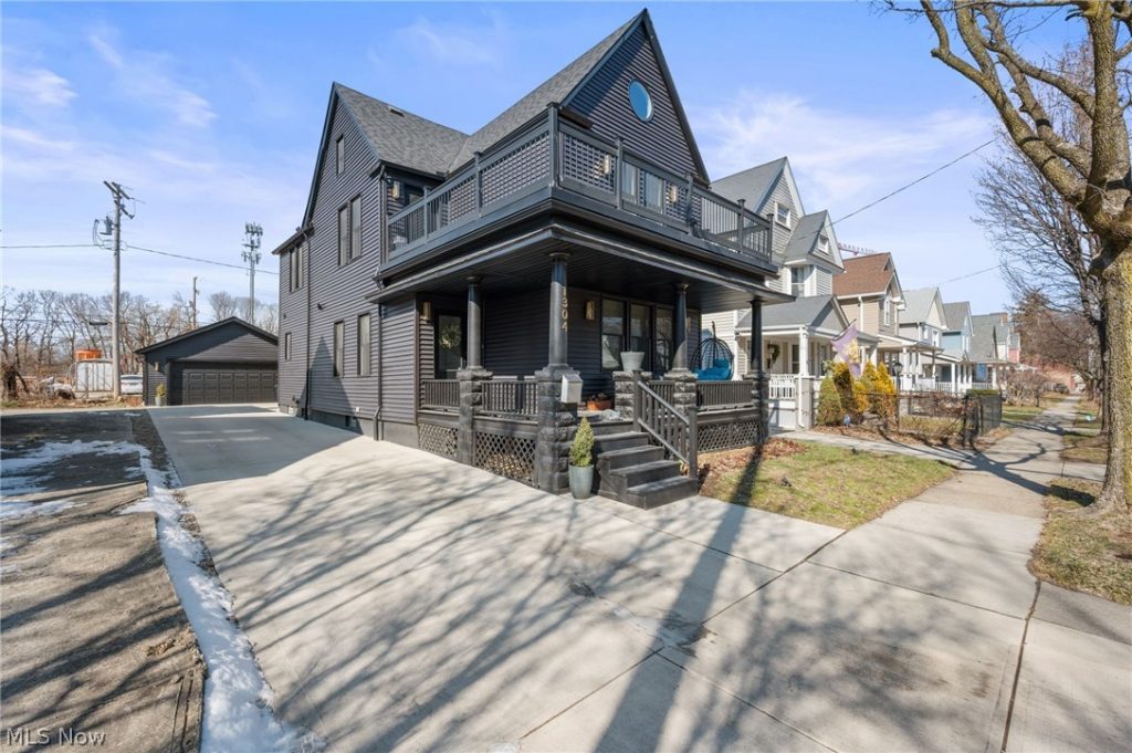 1304 76 Street, Cleveland, OH