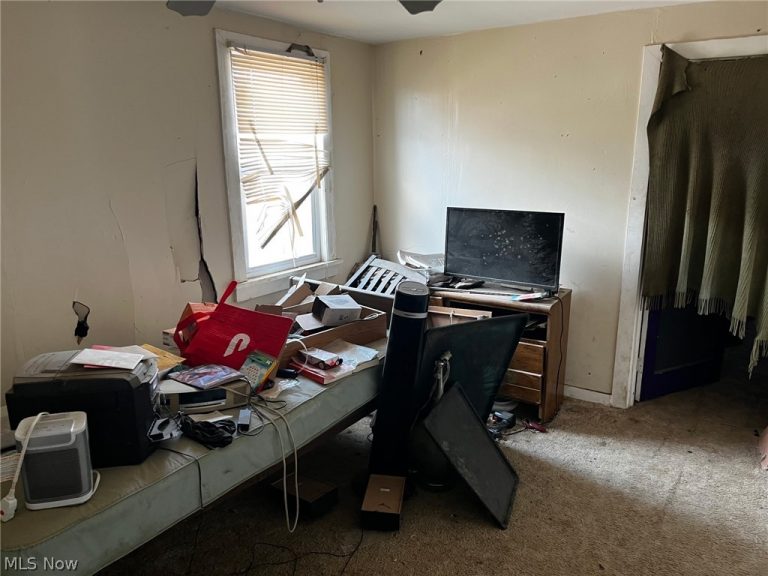 12000 Holborn Avenue, Cleveland, OH - Photo 5