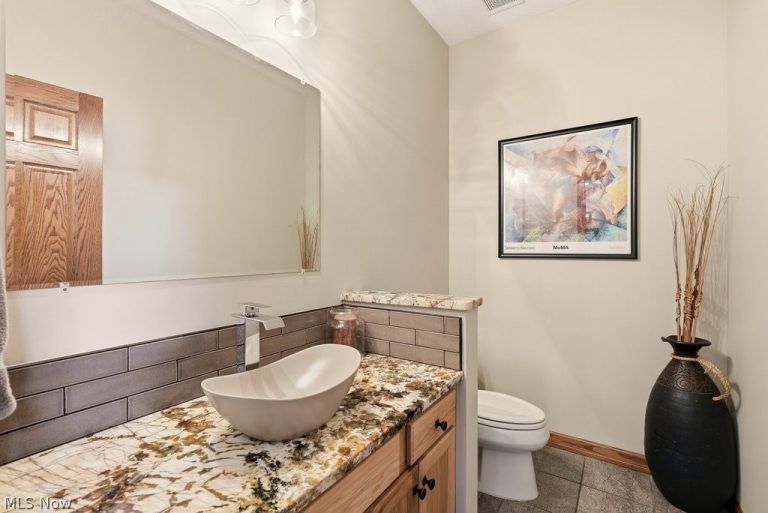 3813 Heathery Circle, Medina, OH - Photo 5