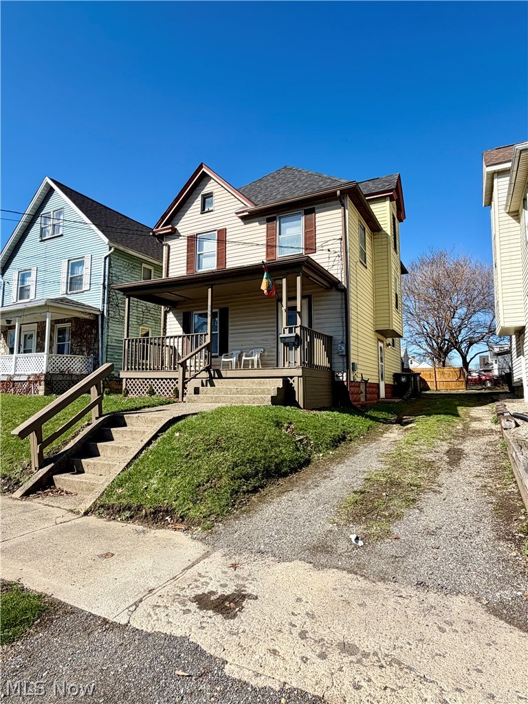 909 Clarendon Avenue, Canton, OH - Photo 2