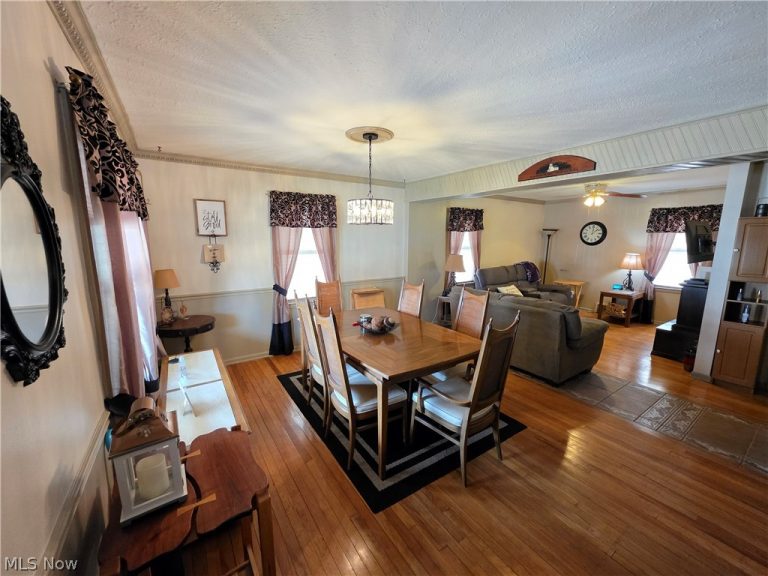 5107 Krueger Avenue, Parma, OH - Photo 2