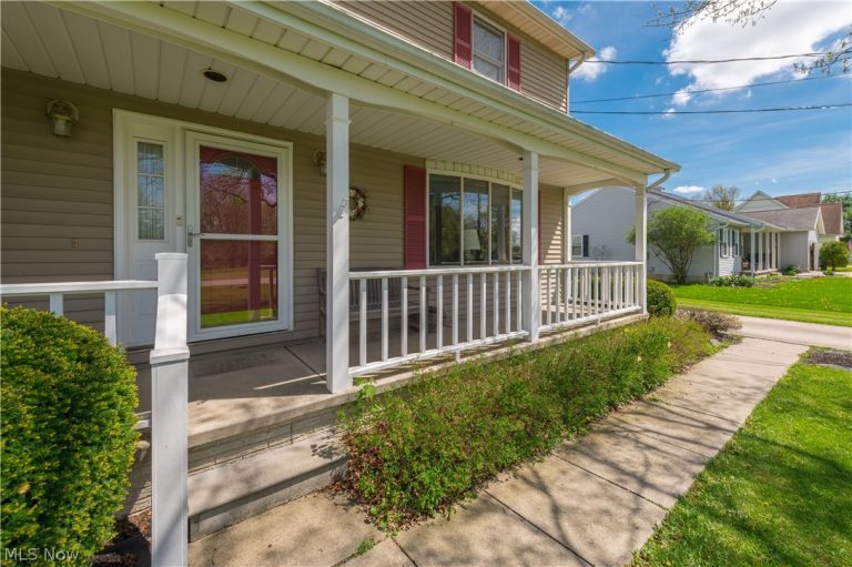9217 Bechtel Road, Elyria, OH - Photo 3