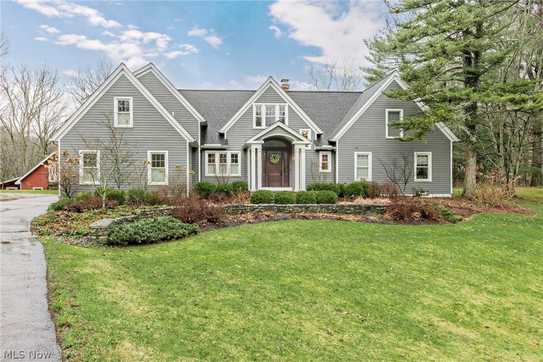 449 Main Street, Chagrin Falls, OH, 44022