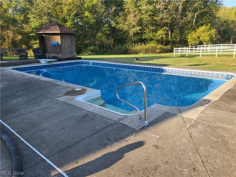 1200 River Road, Hinckley, OH - Photo 5