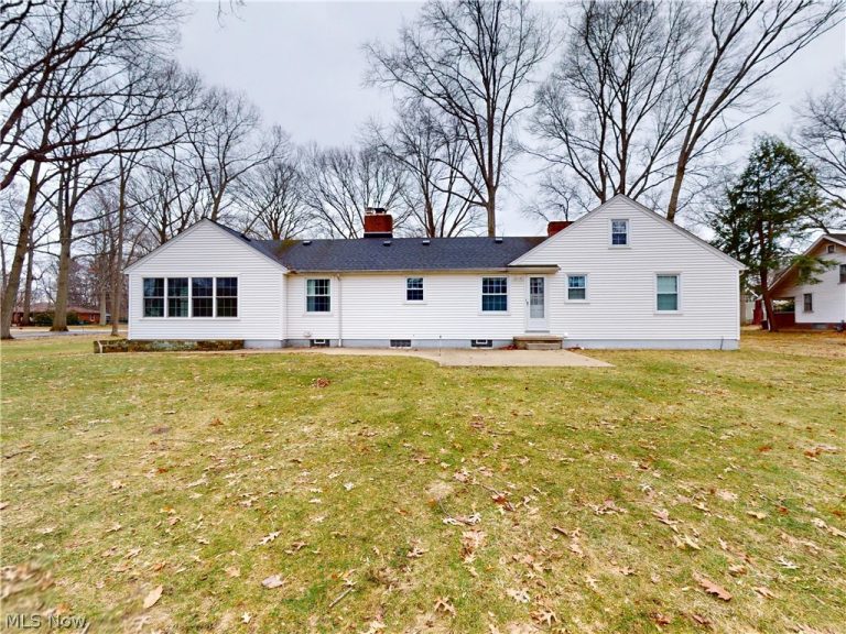145 Overlook Road, Painesville Twp, OH - Photo 3