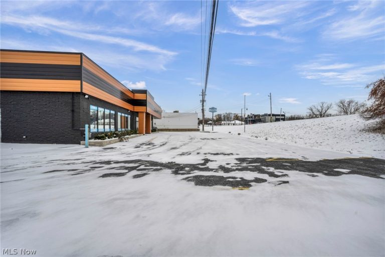 8425 Station Street, Mentor, OH - Photo 8