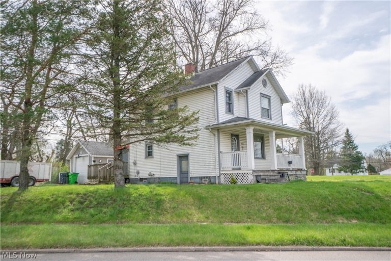 1033 Walnut Avenue, Alliance, OH - Photo 2