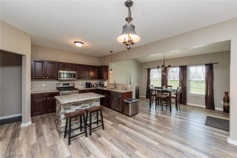 1422 Mclean Avenue, Streetsboro, OH - Photo 8