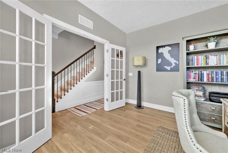 180 Country Meadow Lane, Wadsworth, OH - Photo 8