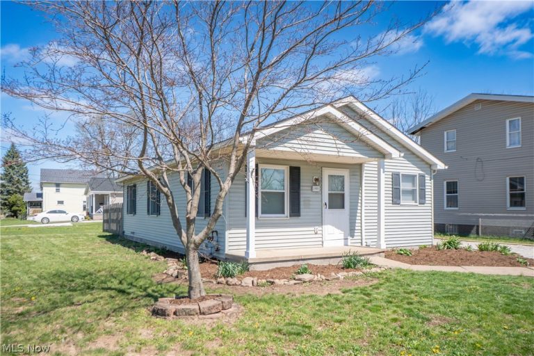 2005 17th Street, Canton, OH - Photo 2