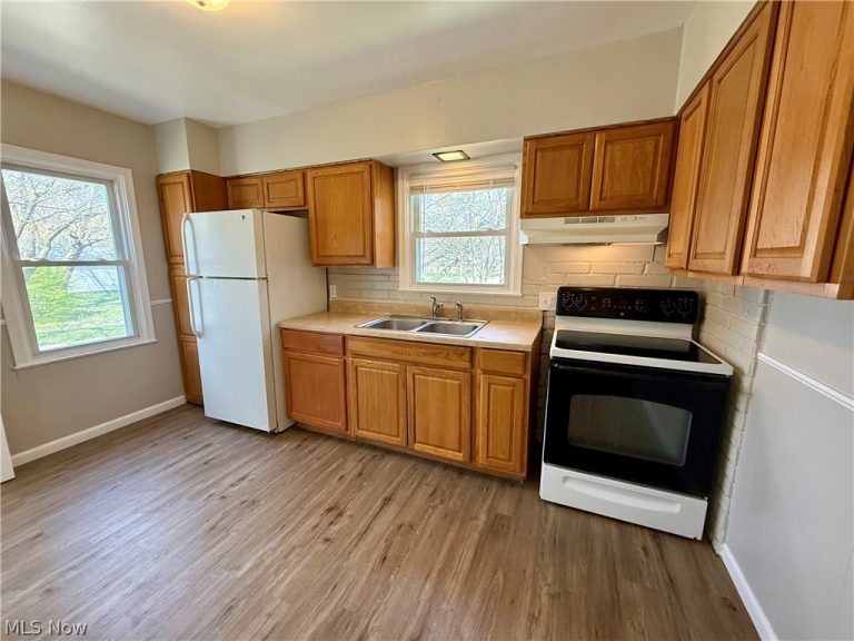 857 Kennebec Avenue, Akron, OH - Photo 6