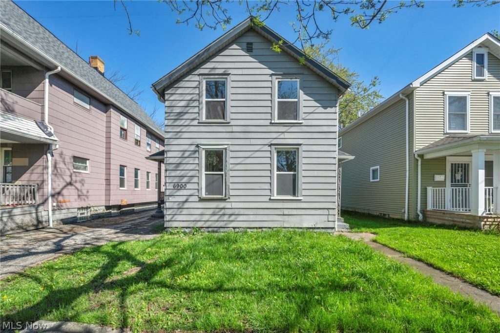 6900 Lawn Avenue, Cleveland, OH