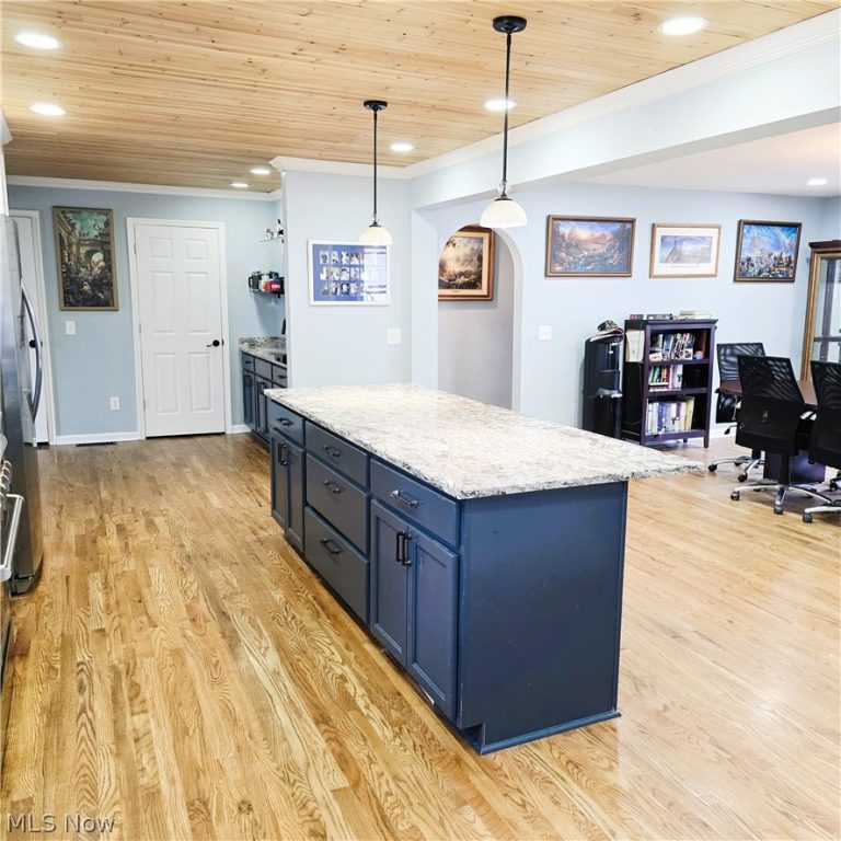 262 Stanmary Drive, Berea, OH - Photo 2